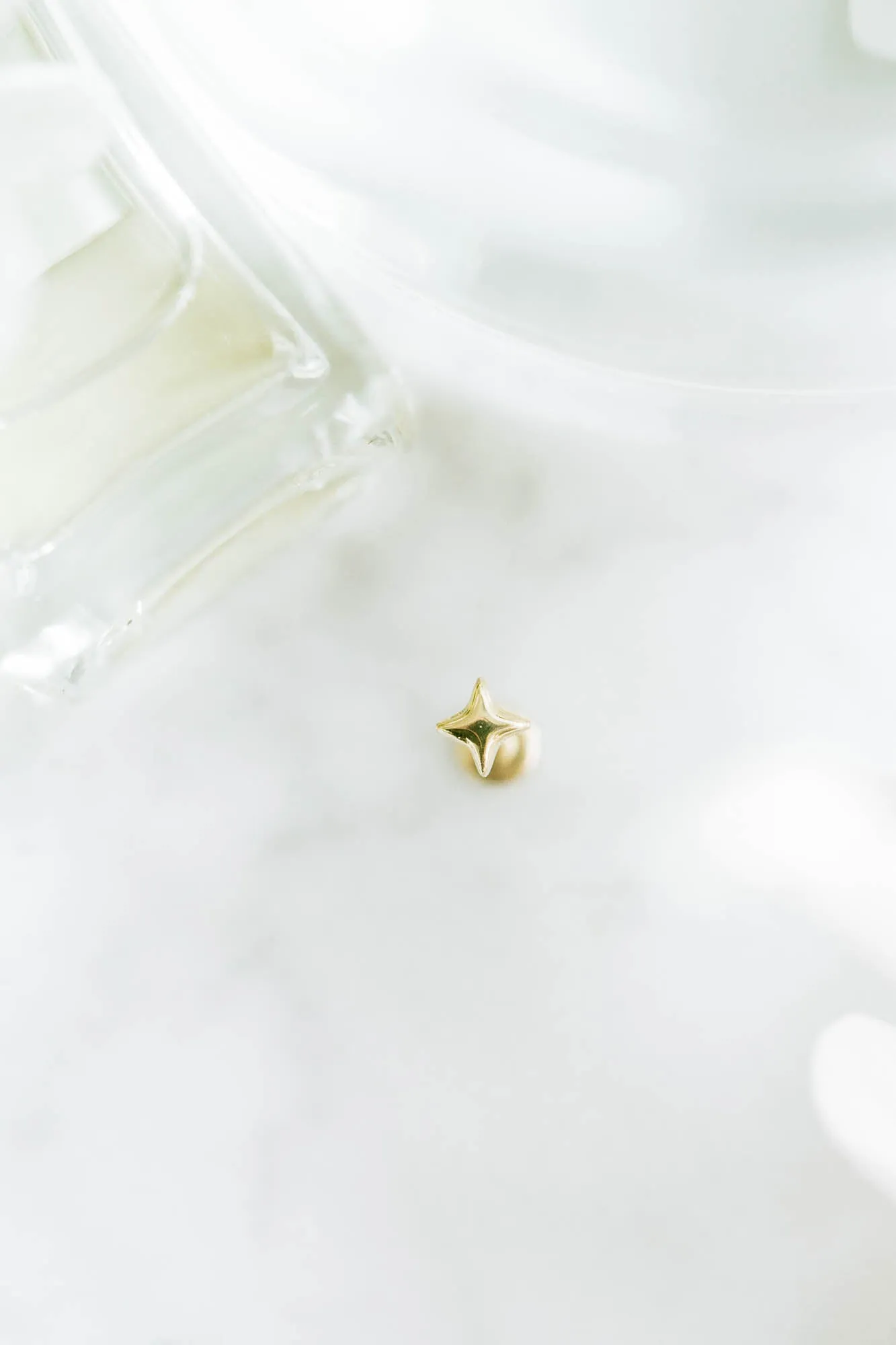 14k Solid Gold Cartilage Sunlight Star Pendant Internally Internal Threaded Labret