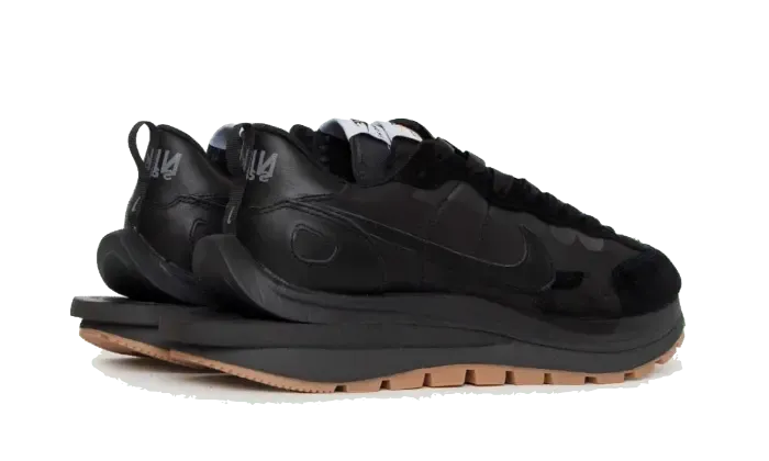 Nike Vaporwaffle Sacai Black Gum