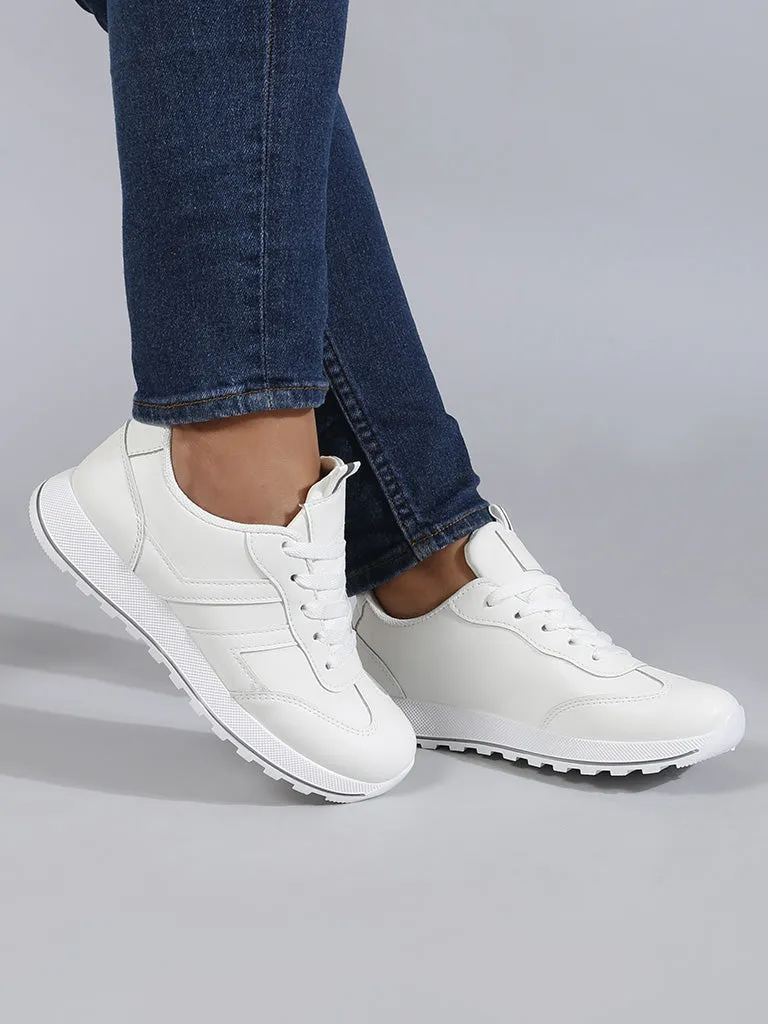 Shubizz Dublin Flat Sneakers (PLEASE GET 1 SIZE BIGGER)